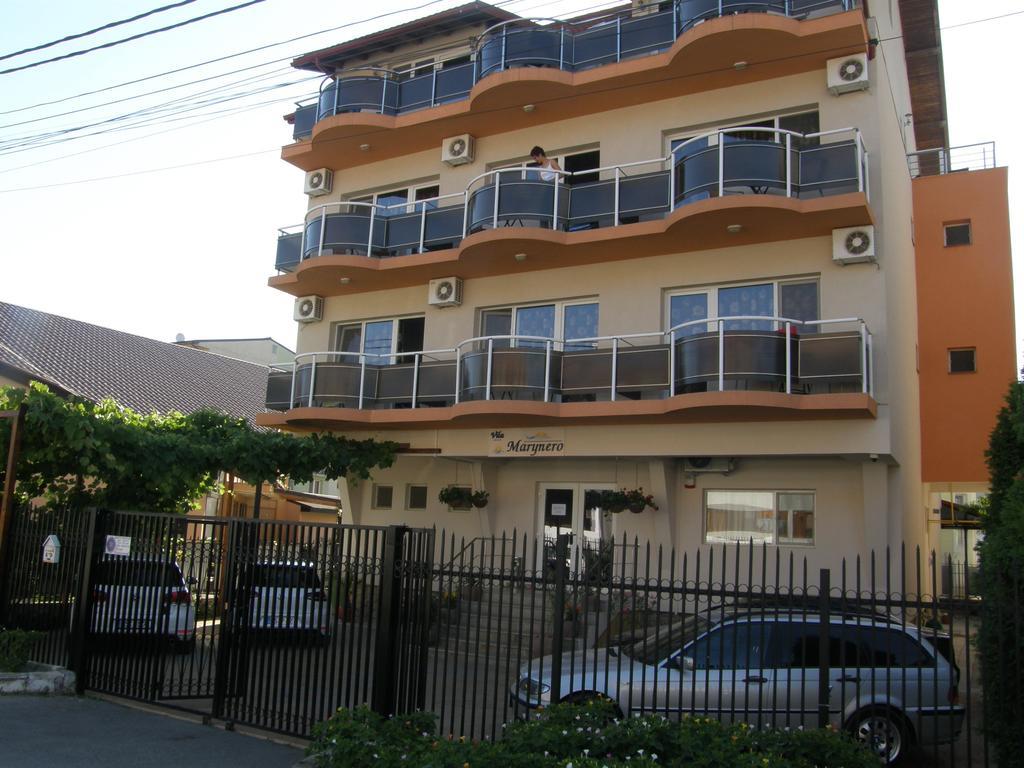 Hotel Marynero à Năvodari Extérieur photo