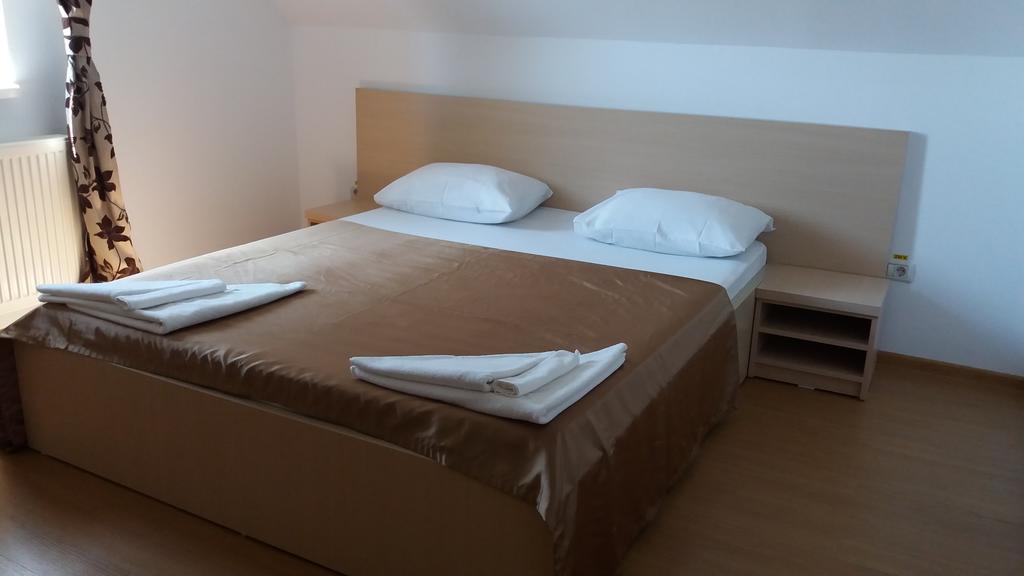 Hotel Marynero à Năvodari Extérieur photo