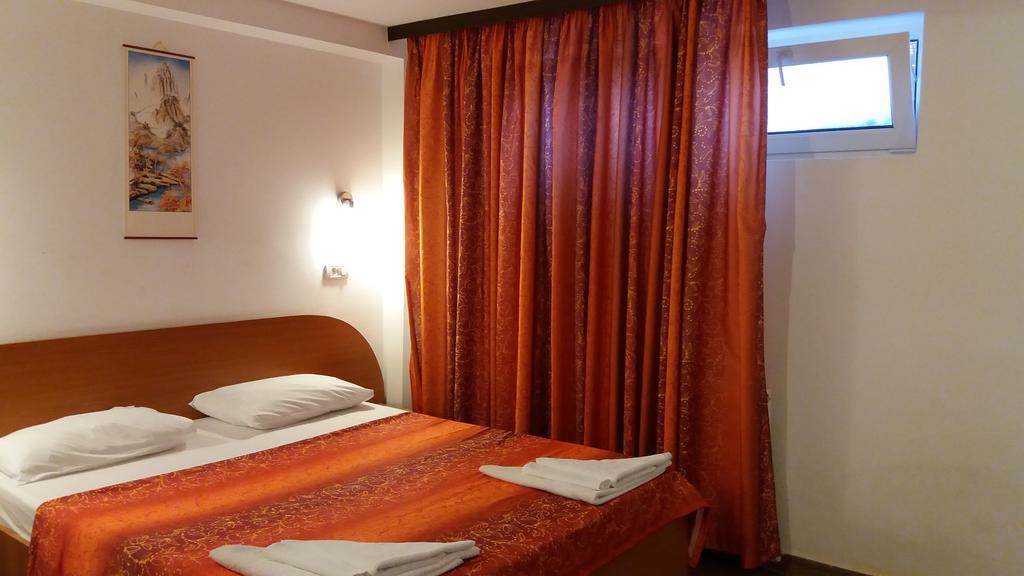 Hotel Marynero à Năvodari Extérieur photo