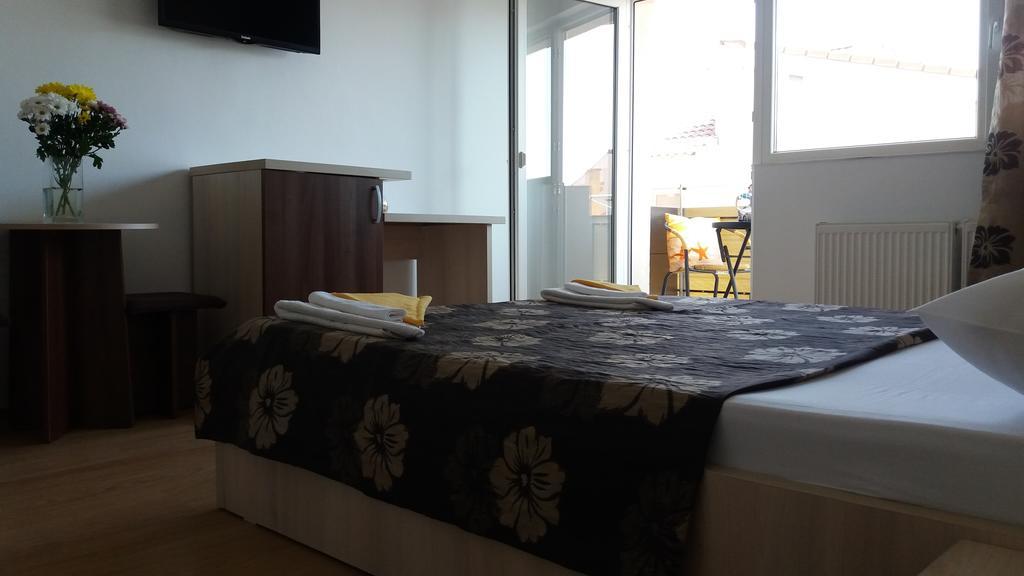 Hotel Marynero à Năvodari Extérieur photo