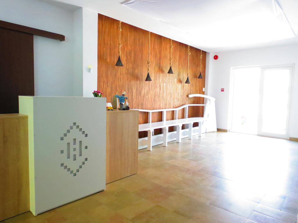 Hotel Marynero à Năvodari Extérieur photo