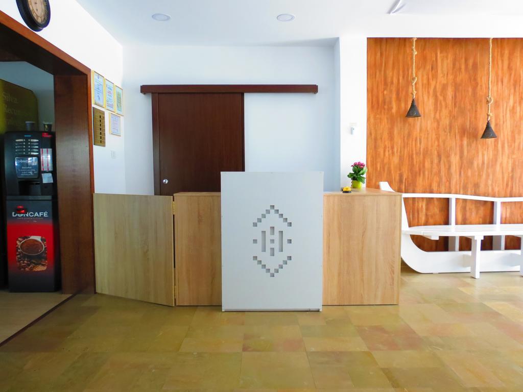 Hotel Marynero à Năvodari Extérieur photo