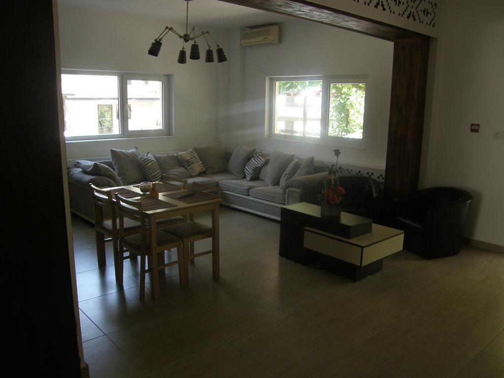 Hotel Marynero à Năvodari Extérieur photo